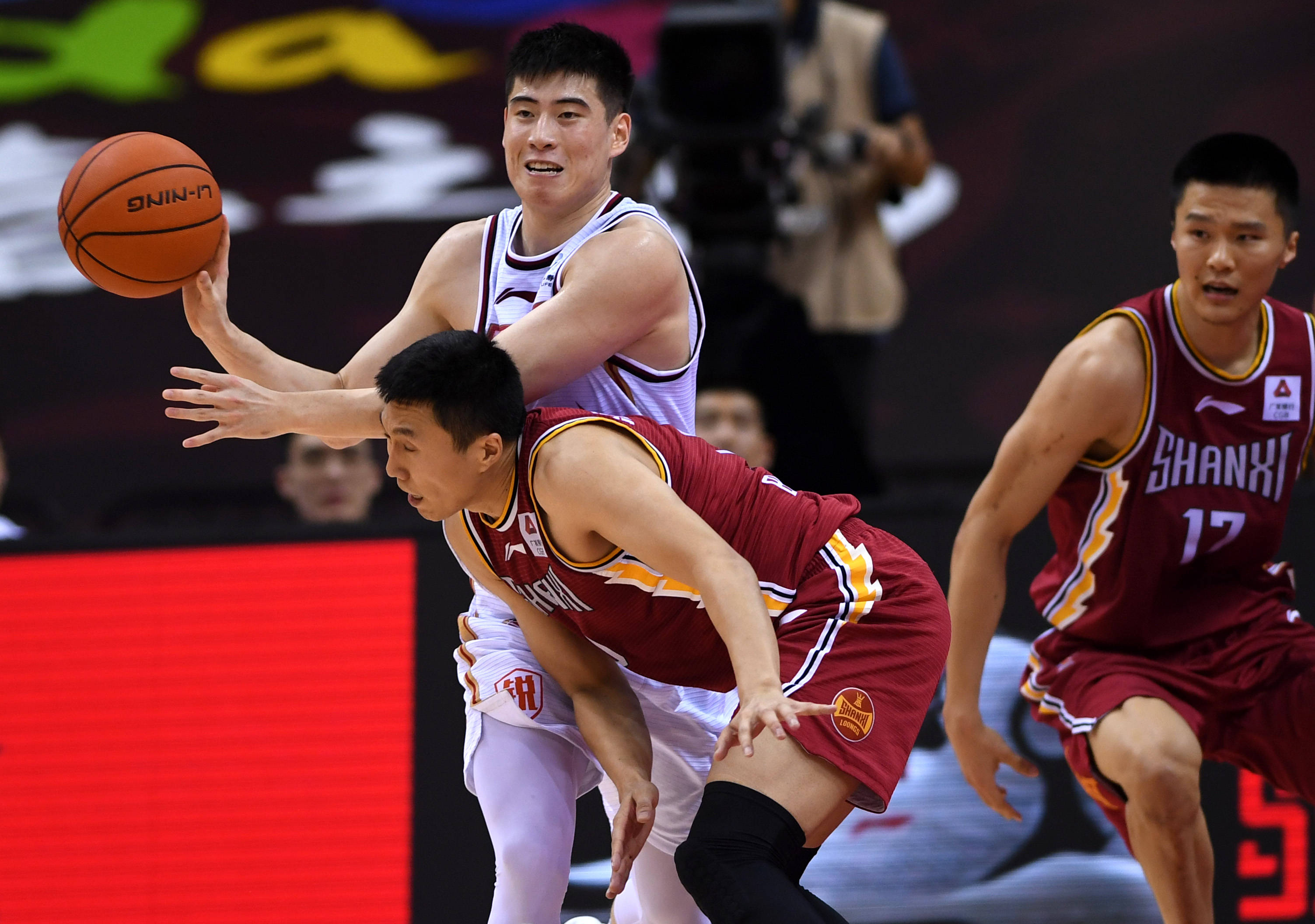 东京FC球员悍然晋级国际赛季后赛的简单介绍
