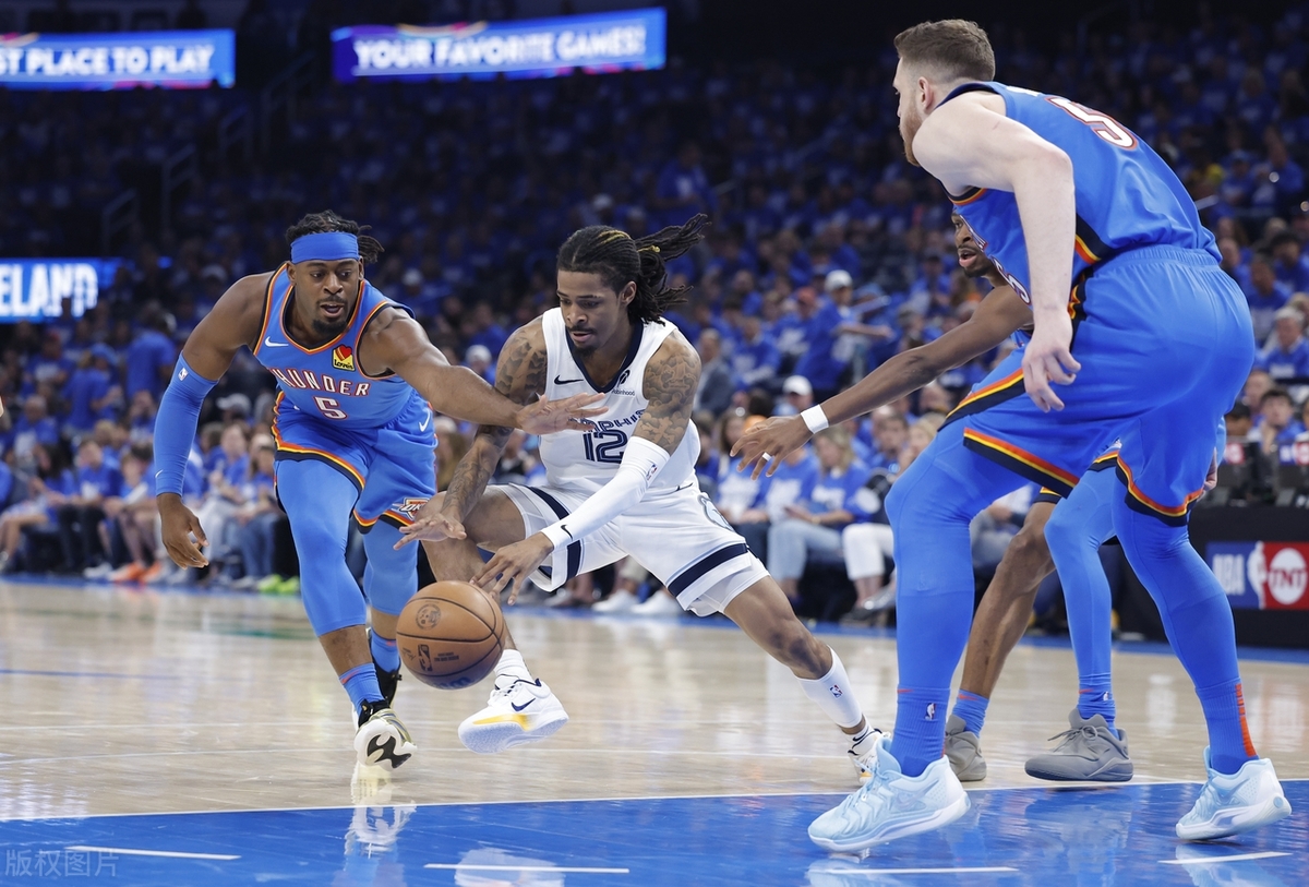 灰熊逆转爵士取得胜利