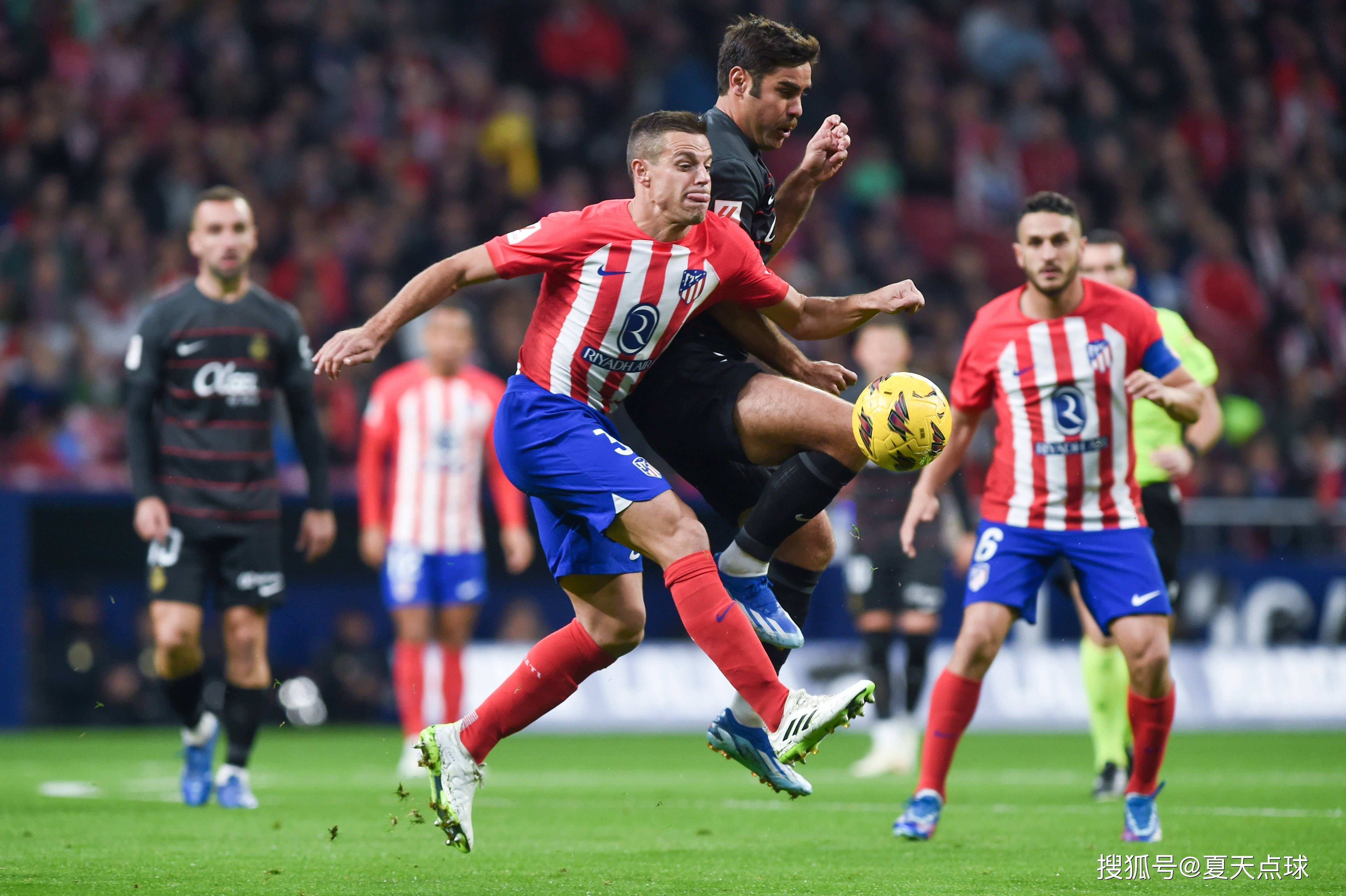 欧洲赛场上的激情碰撞,球员们奋力拼搏 欧洲赛场上的激情碰撞,球员们奋力拼搏